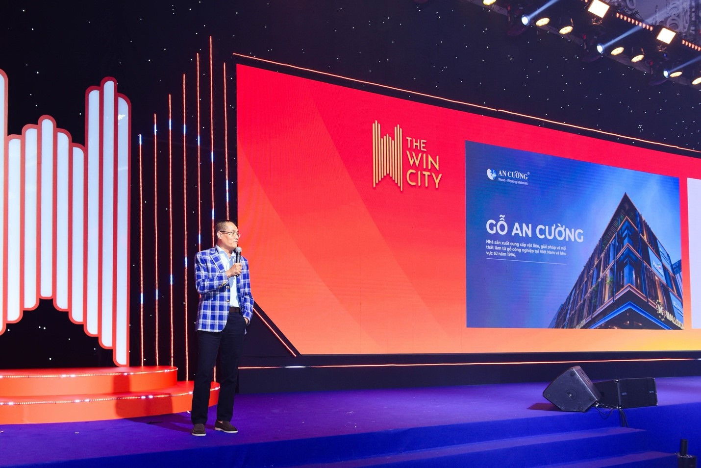 Ông Lê Đức Nghĩa phát biểu tại sự kiện Kickoff The Win City ngày 18/11/2025